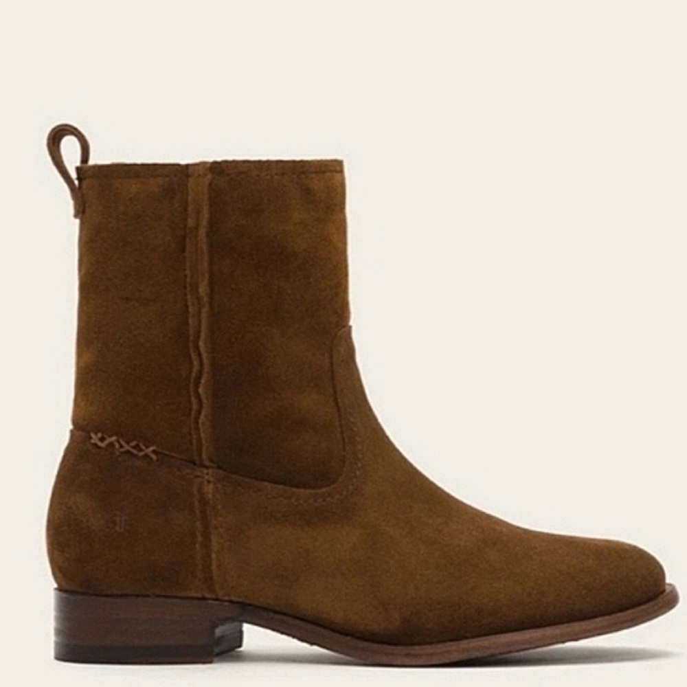 Frye Womens Cara Short Ankle Boots Size 9B Brown
Oiled Suede Pull On Booties